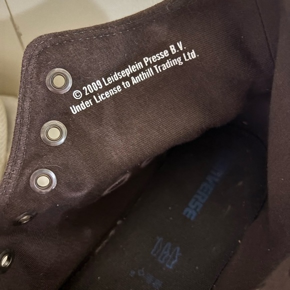 Converse All Star Chuck Taylors 2009 AC/DC EUROPE 84 - Picture 5 of 6